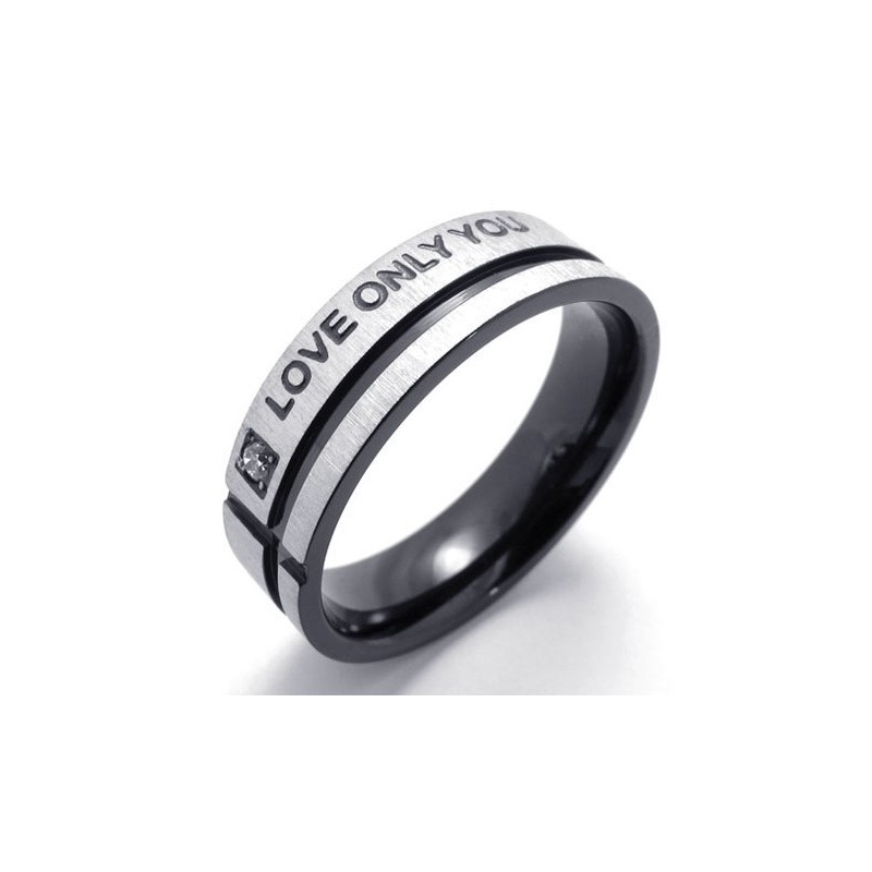 Vakkundige Vervaardiging Van Delicate Kleuren. De Koning Van De Hoeveelheid Titanium Ring. Vakkundige Vervaardiging Van Delicate Kleuren. De Koning Van De Hoeveelheid Titanium Ring.