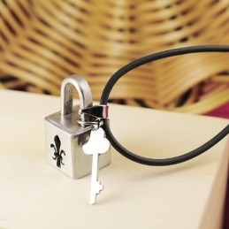 Fashion Lock Titanium Kettinghanger
