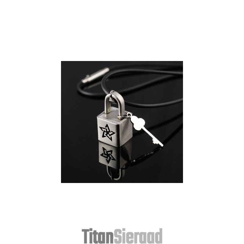 Mode Vijfpuntige Ster Titanium Slot Ketting Hanger Mode Vijfpuntige Ster Titanium Slot Ketting Hanger