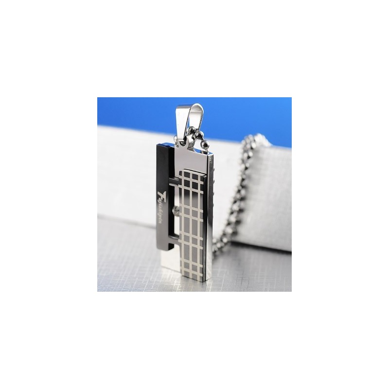 Modecadeau Voor Je Vriend: Titanium Kettinghanger Modecadeau Voor Je Vriend: Titanium Kettinghanger