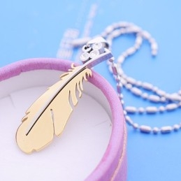 Mode Vliegende Veer Titanium Ketting Hanger