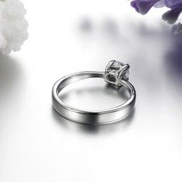 Kwaliteit En Kwantiteit Gegarandeerde Vrouwelijke Titanium Ring Met Strass