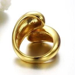 De Koningin Van De Kwaliteit: Overdreven Titanium Ring