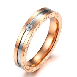 Betrouwbare Titanium Ring Van Hoge Kwaliteit Voor Geliefden Met Strass