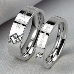 Grote Verscheidenheid Aan Titanium Ringen Voor Geliefden Met Strass