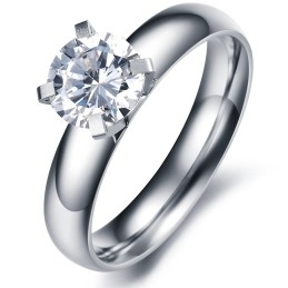 Duurzame Vrouwelijke Titanium Ring Met Strass