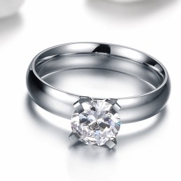 Duurzame Vrouwelijke Titanium Ring Met Strass