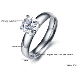 Duurzame Vrouwelijke Titanium Ring Met Strass