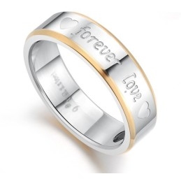 Kwaliteit En Kwantiteit Gegarandeerd: Modieuze Titanium Ring Voor Geliefden