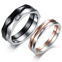 De Koning Van De Hoeveelheid: Prachtige Titanium Ring Voor Geliefden