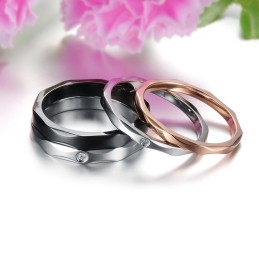 De Koning Van De Hoeveelheid: Prachtige Titanium Ring Voor Geliefden