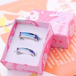 Eindeloze Liefdeskoppels Juiste Ring