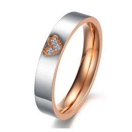 Titanium Ring Met Kruis Van Superieure Kwaliteit Voor Geliefden
