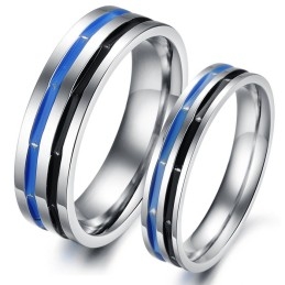 Eenvoudig Te Gebruiken Blauw-Zwarte Titanium Ring Voor Geliefden