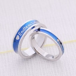 Eindeloze Liefdeskoppels Juiste Ring