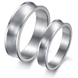 De Koningin Van Kwaliteit: Een Eenvoudige Titanium Ring Voor Geliefden