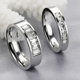 Grote Verscheidenheid Aan Titanium Ringen Voor Geliefden Met Strass