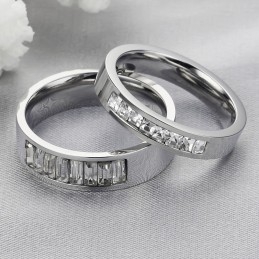 Grote Verscheidenheid Aan Titanium Ringen Voor Geliefden Met Strass