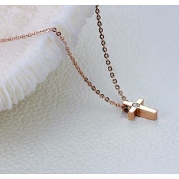 De Koningin Van Kwaliteit: Kruistitanium Ketting Met Strass