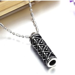Wereldberoemde Nationale Stijl Titanium Ketting