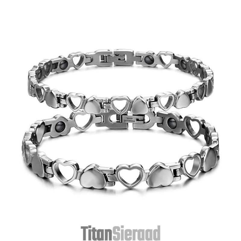 De King Of Quantity Hollow Sweetheart Titanium Armband Voor Geliefden
