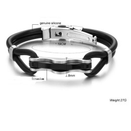 De King Of Quantity Zwarte Titanium Leren Armband
