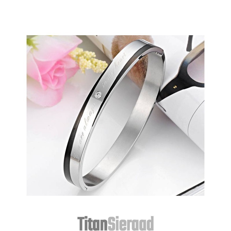 Stabiele Titanium Armband Van Hoge Kwaliteit Voor Geliefden Met Strass Stabiele Titanium Armband Van Hoge Kwaliteit Voor Geliefden Met Strass