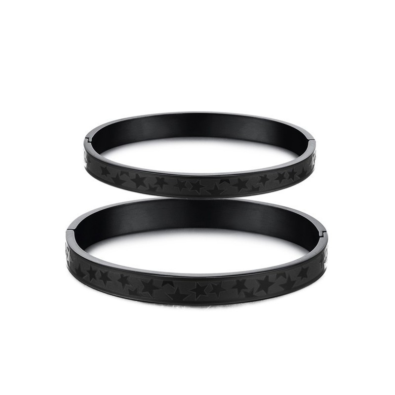 De Queen Of Quality Stars Titanium Bangle Voor Geliefden