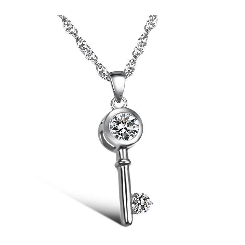 Breed Scala Aan Damesslot En Sleutel Platina Titanium Ketting Met Strass