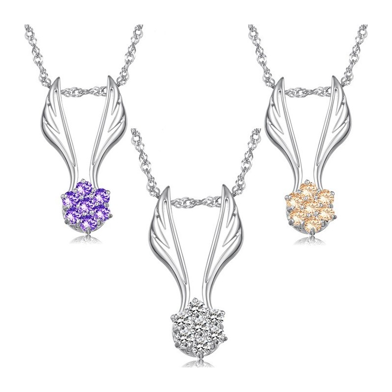 Gebruiksvriendelijke Vrouwelijke Vleugelvormige Platina Titanium Ketting Met Strass Gebruiksvriendelijke Vrouwelijke Vleugelvormige Platina Titanium Ketting Met Strass