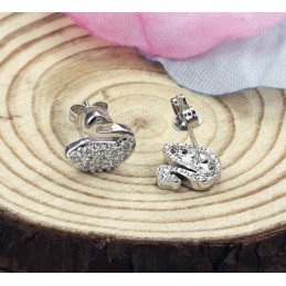 Duurzame, In Gebruik Zijnde, Vrouwelijke Zwaanvormige Platina Titanium Oorbellen Met Diamant