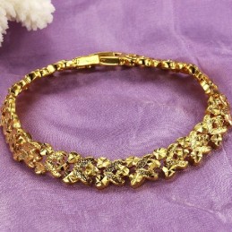 Bekend Om Zijn Hoogwaardige Damesarmband Van 18 Karaat Goud