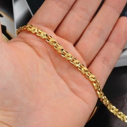 Kwaliteit En Kwantiteit Gegarandeerd. Elegante 18K Vergulde Armband Voor Dames.