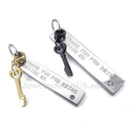 Titanium Sleutelkoppels Hanger Ketting (Gratis Ketting) (Één Paar)