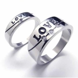 Liefdesdiamantenset 5 Mm Titanium Ingelegde Ring