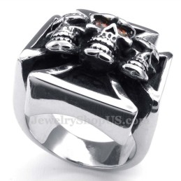 Titanium Kruis Schedelring Met Rode Zirkonia Ogen