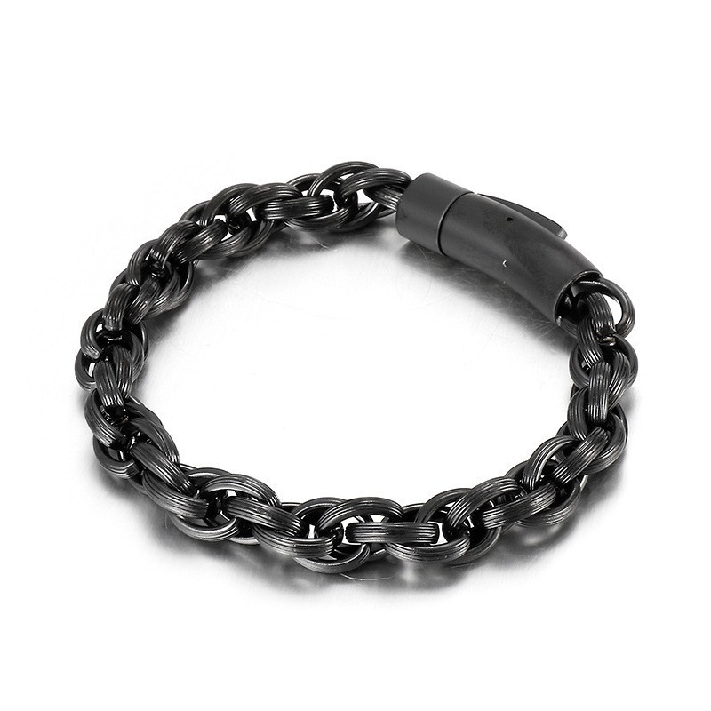 Eenvoudige, Modieuze En Chique Biker Titanium Armband Voor Heren Eenvoudige, Modieuze En Chique Biker Titanium Armband Voor Heren
