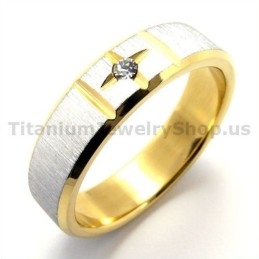 Gloden Cross Titanium Ring Met Diamant