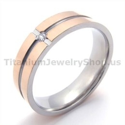Gloden Titanium Ring Met Diamant