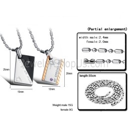Titanium Roségouden Letter En Gratis Kettingen Rechthoekige Liefhebbers Hangers Met Strass Steentjes En Gratis Ketting C726