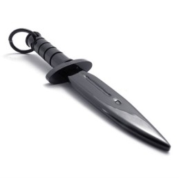 Zwarte Dolk Titanium Hanger