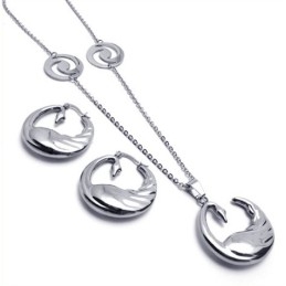 Elegante Vorm, Kleur, Briljantie, Uitstekende Kwaliteit, Titanium Sieradenset Inclusief Ketting, Hanger En Oorbel